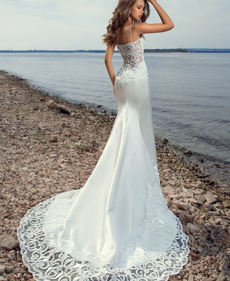Свадебное платье рыбка с роскошным объемным кружевом