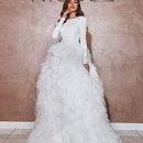 Воздушное многослойное свадебное платье фото