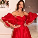 Красное вечернее платье миди фото