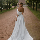 Торжественное свадебное платье из благородного микадо фото