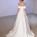 Элегантное свадебное платье с разрезом фото