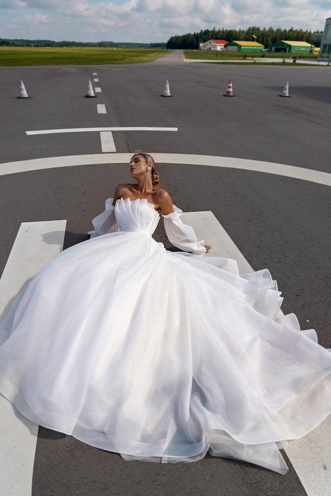 Свадебное платье из шифона с драпировкой фото