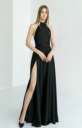 Прямое черное платье в пол фото