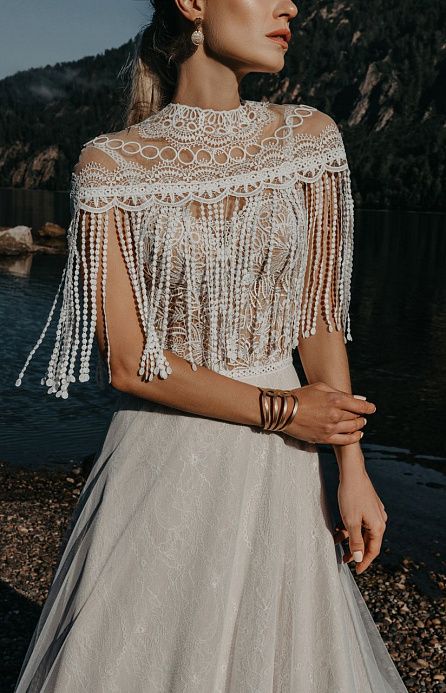 Этническое свадебное платье со съемным болеро фото