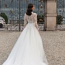 Пышное свадебное платье с закрытым верхом фото