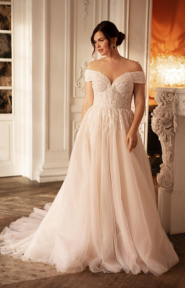 Классическое свадебное платье большого размера фото