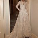 Пышное кружевное свадебное платье со съемным болеро фото