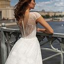 Блестящее свадебное платье в стиле принцесса фото