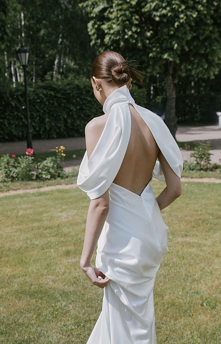 Свадебное платье русалка под горлышко и с открытой спиной фото
