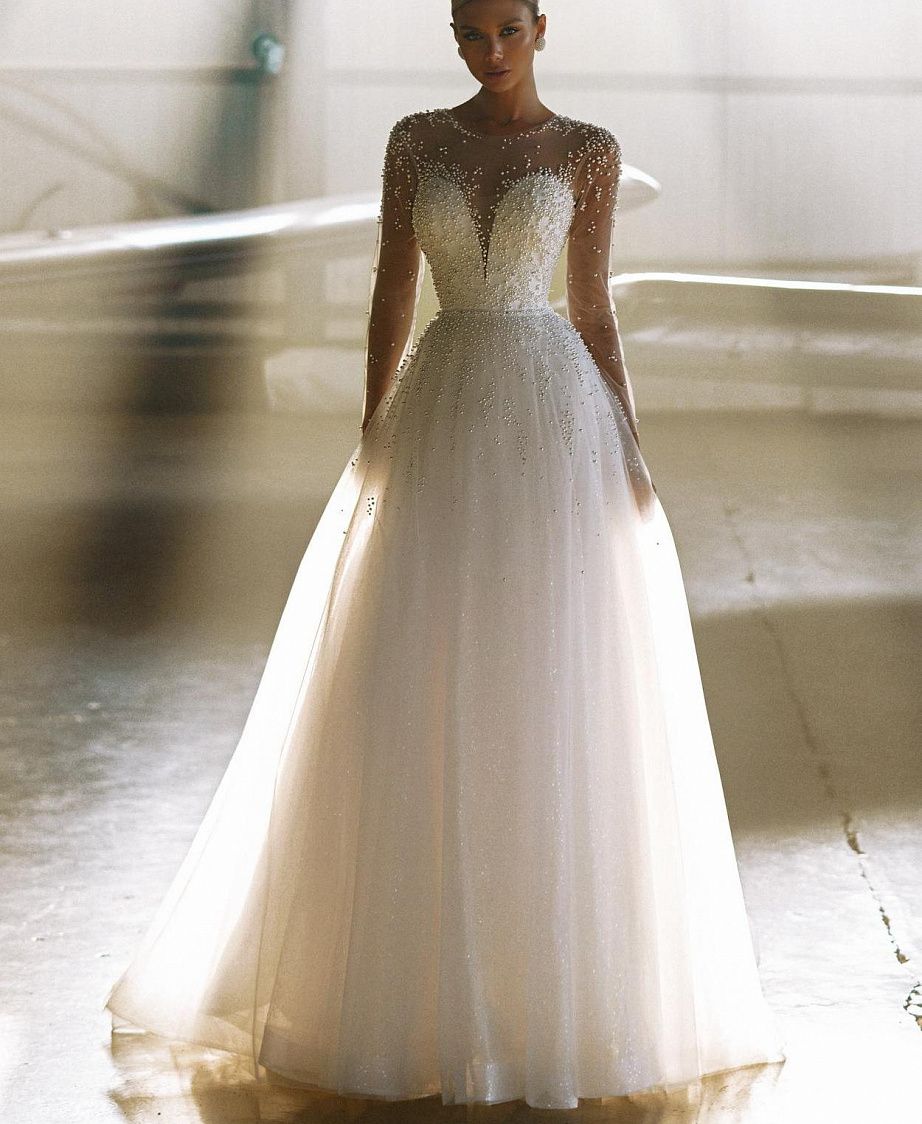 Свадебное платье усыпанное жемчугом фото
