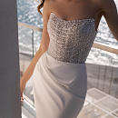Стильное свадебное платье со съемной атласной юбкой фото
