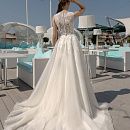 Свадебное платье с легкой юбкой фото