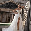 Красивое свадебное платье с разрезом фото