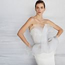 Стильное свадебное платье с воланами фото