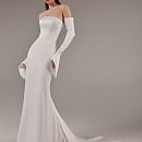 Русалка из атласа-стрейчас со съемными рукавами-клешь фото