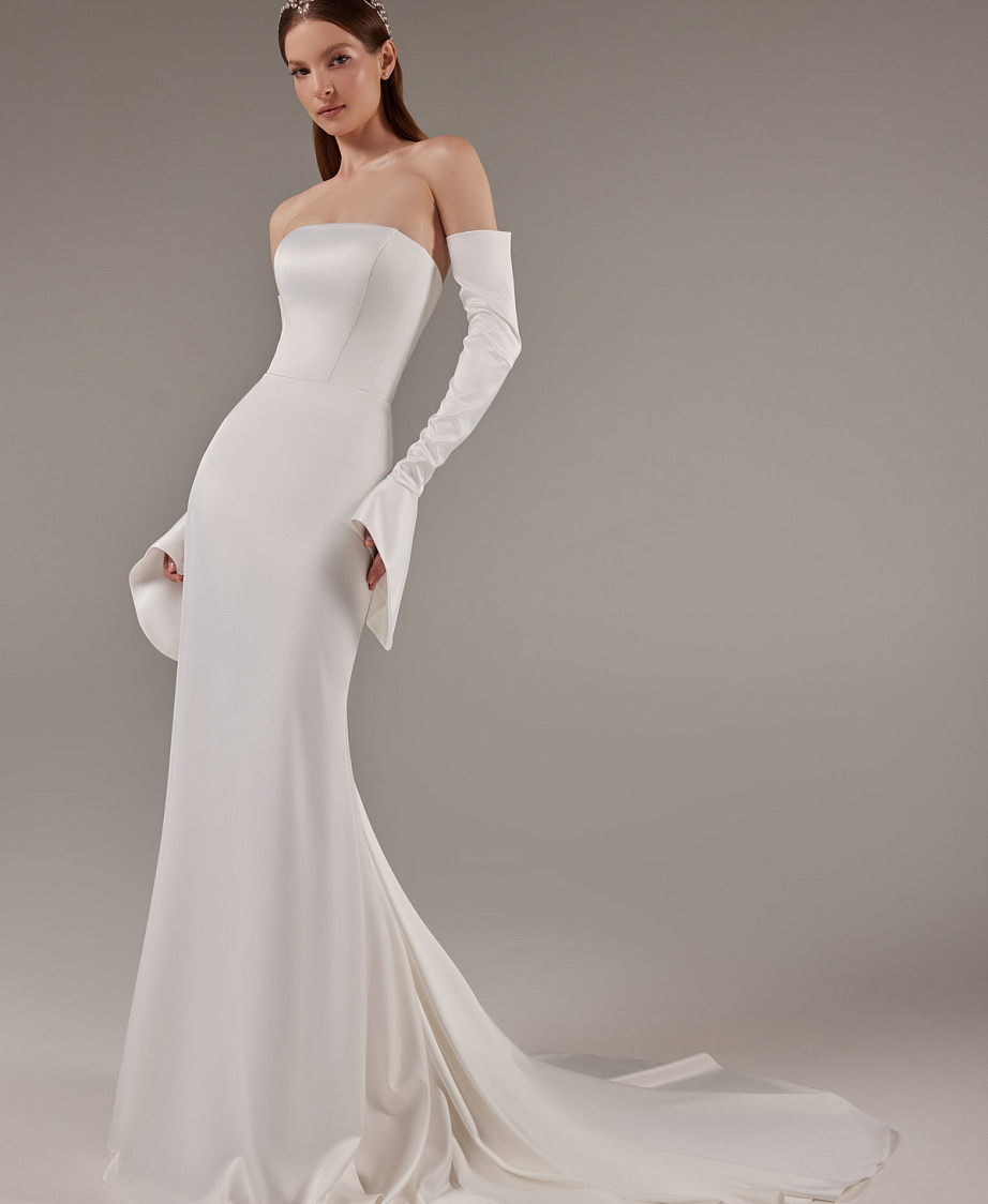 Русалка из атласа-стрейчас со съемными рукавами-клешь фото