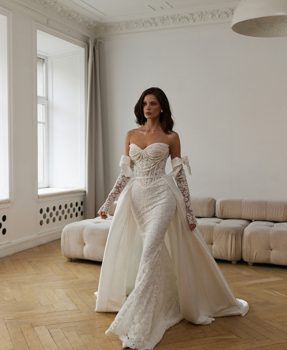 Кружевная русалка с митенками фото