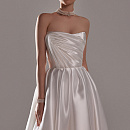 Свадебное платье из органзы с драпировкой на корсете фото