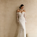 Кружевное свадебное платье с рукавами и съемным шлейфом фото