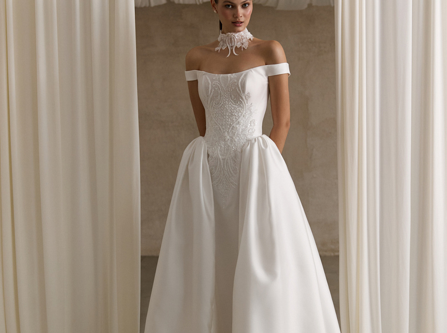 Королевское свадебное платье из атласа фото