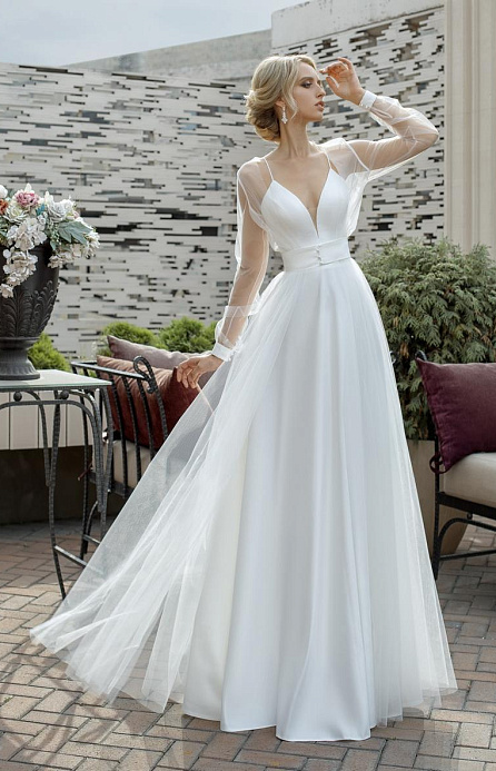 Атласное свадебное платье с прозрачным болеро фото