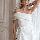 Свадебное платье с ассиметричной юбкой фото
