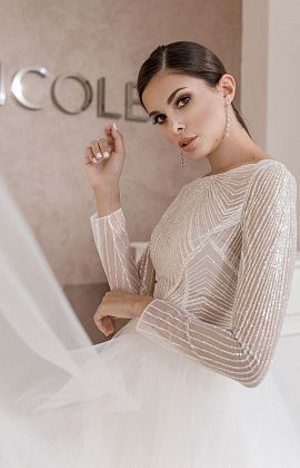 Свадебное платье с воздушной юбкой фото