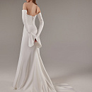 Русалка из атласа-стрейчас со съемными рукавами-клешь фото