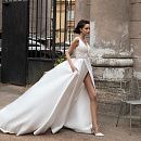Красивое свадебное платье с жемчугом на корсете фото