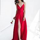 Красное шёлковое платье на бретелях фото