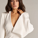 Свадебное платье миди из крепа с рукавами клешь фото