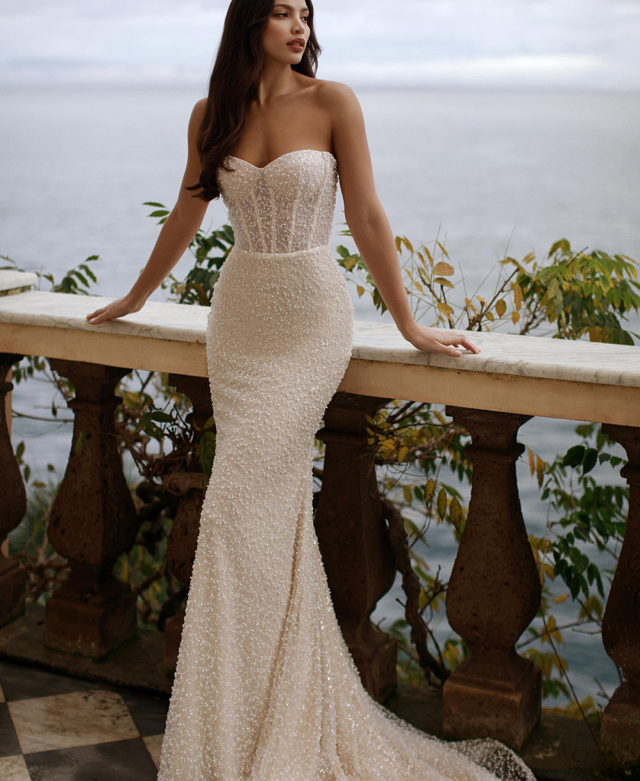 Расшитое свадебное платье рыбка со съемными рукавами фото