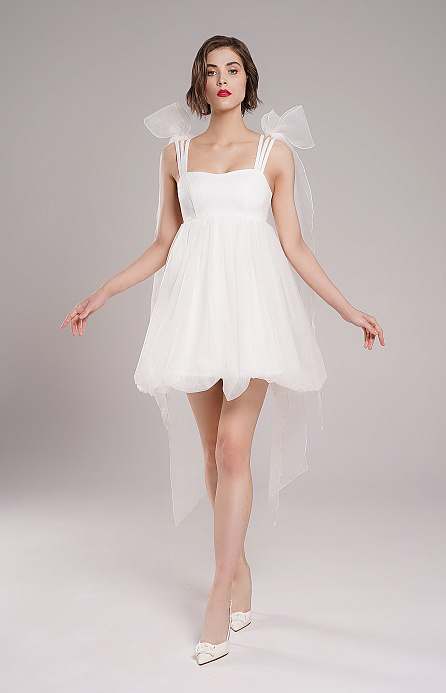 Свадебное платье мини с юбкой фасона баллон фото