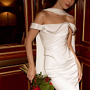 Стильный лаконичный свадебный комплект фото