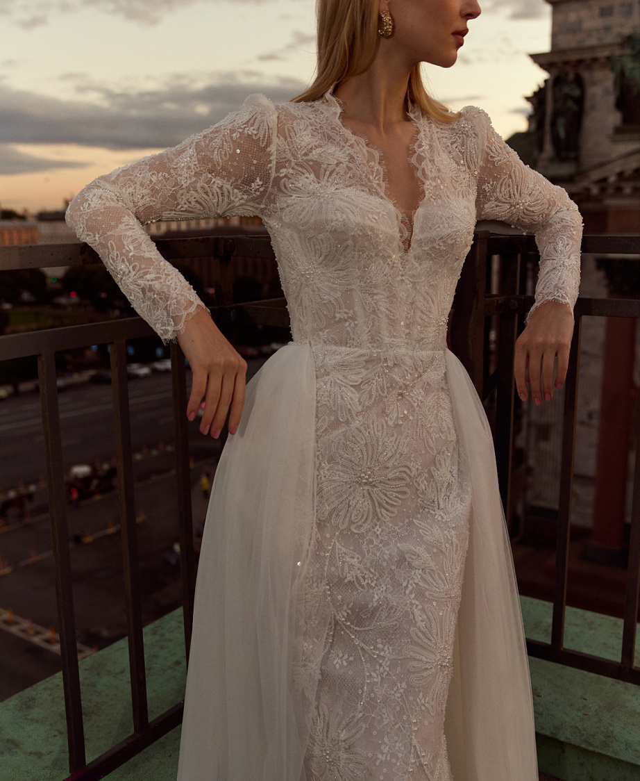 Свадебное платье русалка с рукавами и съемным шлейфом фото