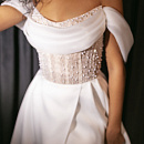 Стильное воздушное свадебное платье фото