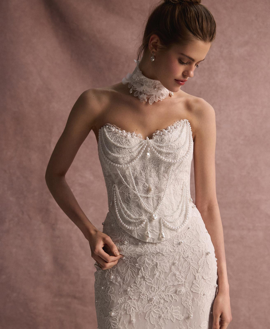 Кружевной комплект расшитый жемчугом фото