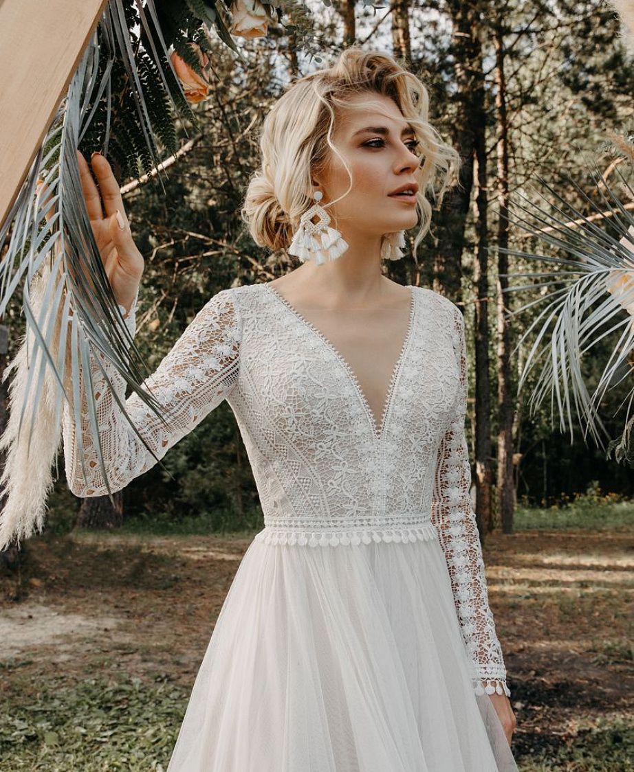 Красивое свадебное платье с открытой спиной фото
