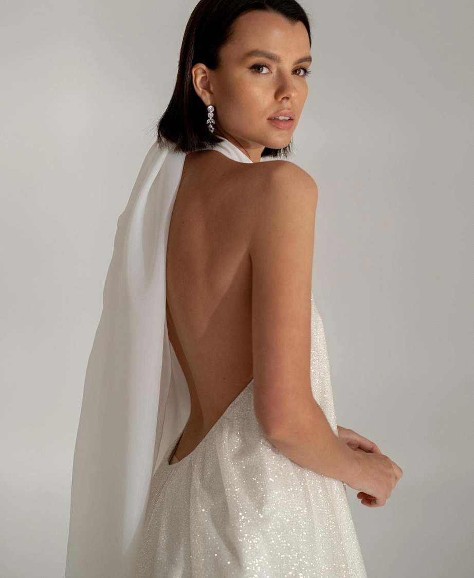 Свадебное платье мини с открытой спиной фото