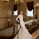 Закрытое кружевное свадебное платье русалка фото