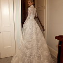 Пышное кружевное свадебное платье со съемным болеро фото