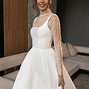 Элегантное свадебное платье из микадо фото