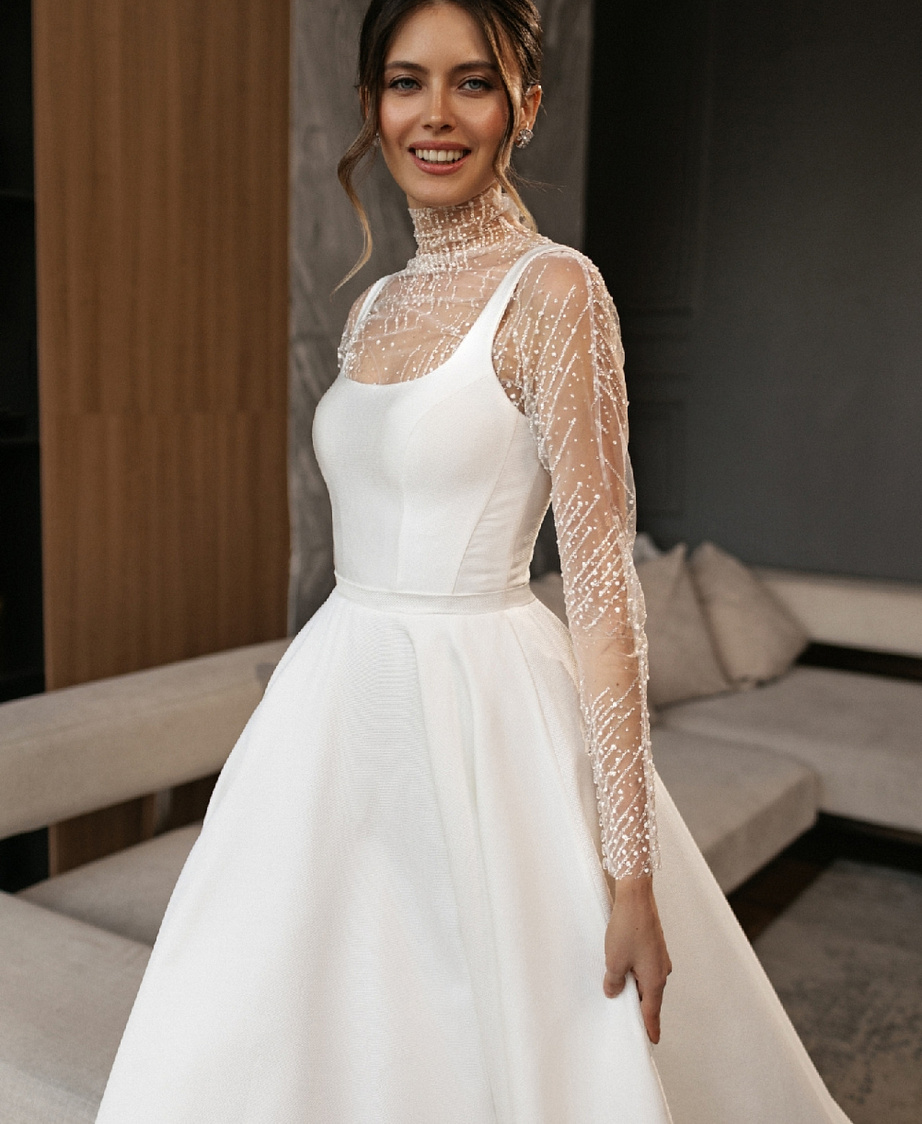 Элегантное свадебное платье из микадо фото