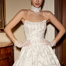 Роскошное свадебное платье из авторского кружева фото