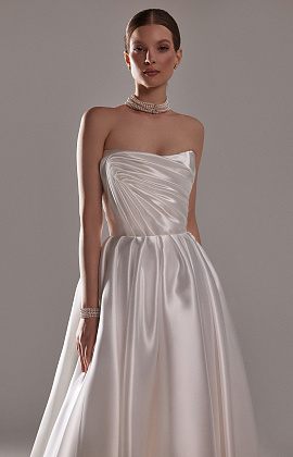 Свадебное платье из органзы с драпировкой на корсете фото