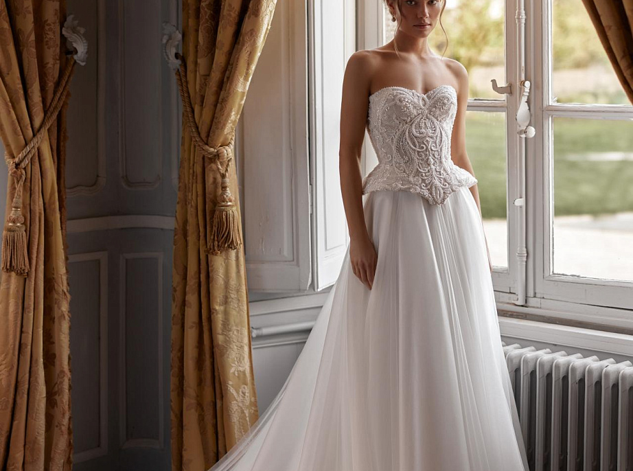 Свадебный комплект с роскошным корсетом фото