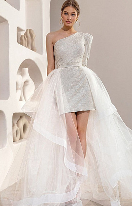 Короткое свадебное платье с одним рукавом фото