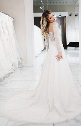 Свадебное платье с красивым мерцанием фото