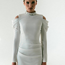 Минималистичное платье силуэта «Рыбка» фото