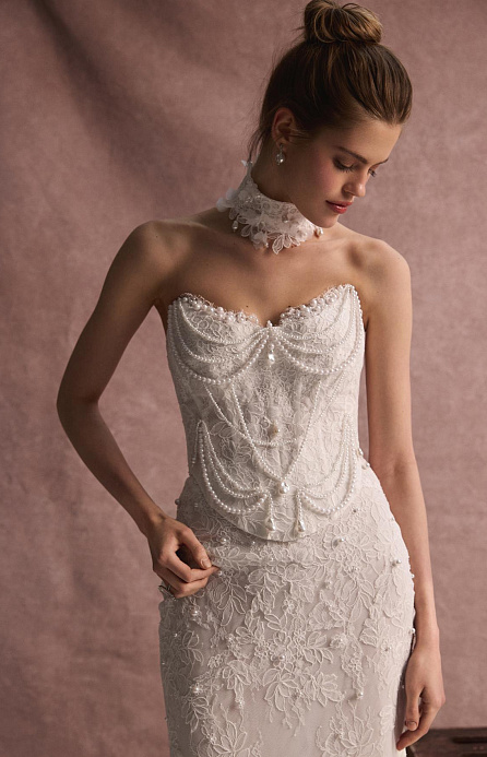 Кружевной комплект расшитый жемчугом фото